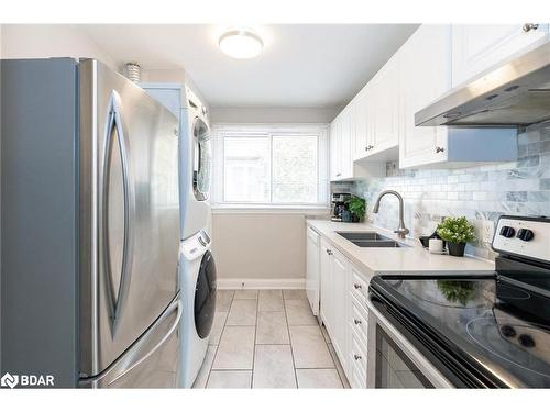 164 Eagle Street, Newmarket, ON - Indoor Photo Showing Kitchen With Double Sink