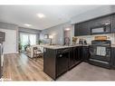 305-295 Cundles Road East Road E, Barrie, ON  - Indoor Photo Showing Kitchen 