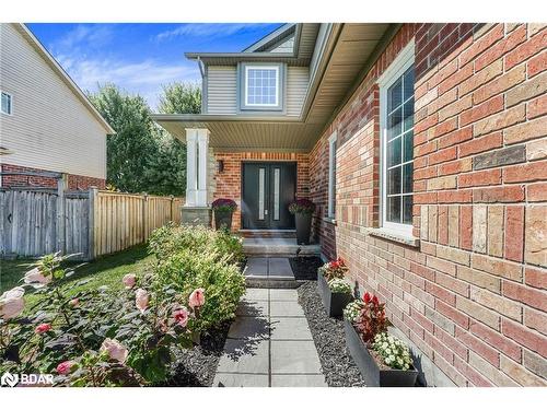 20 Armeda Clow Crescent, Angus, ON - Outdoor