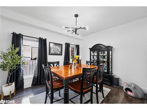 20 Armeda Clow Crescent, Angus, ON - Indoor Photo Showing Dining Room