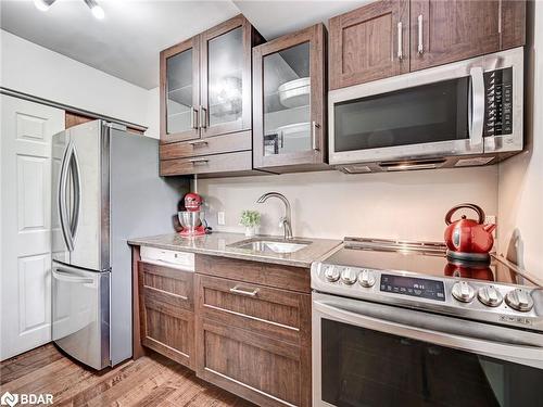 14902 Mount Pleasant Road, Caledon, ON - Indoor Photo Showing Kitchen