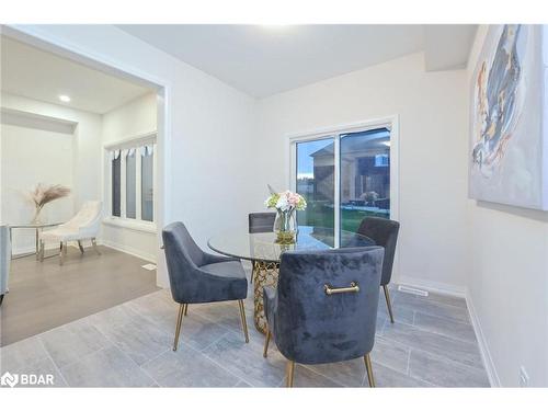 48 Nicort Rd Road, Wasaga Beach, ON - Indoor Photo Showing Dining Room