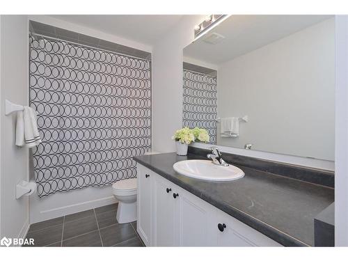 48 Nicort Rd Road, Wasaga Beach, ON - Indoor Photo Showing Bathroom