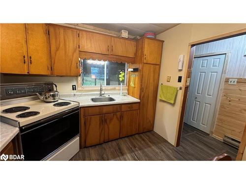 51 Bayside Drive, Mcmurrich/Monteith, ON - Indoor Photo Showing Kitchen