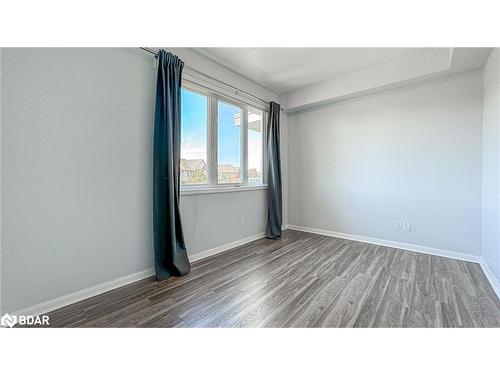 309-5705 Long Valley Road, Mississauga, ON - Indoor Photo Showing Other Room