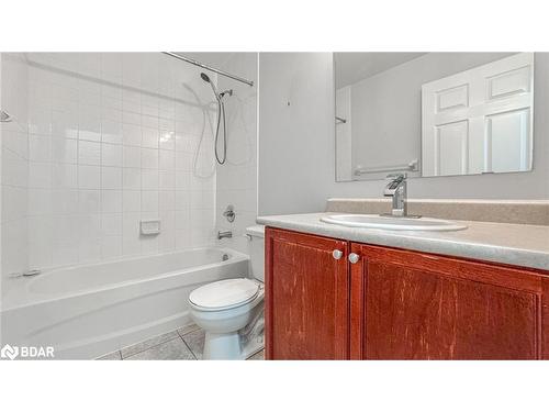 309-5705 Long Valley Road, Mississauga, ON - Indoor Photo Showing Bathroom