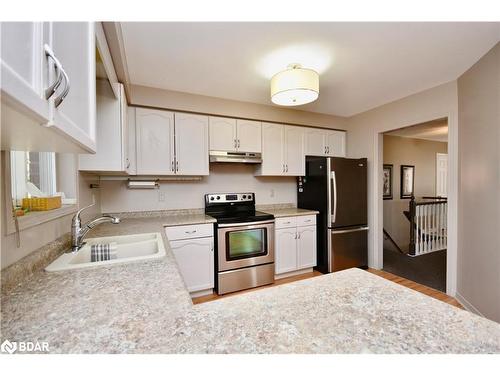 65 Johnson Street Street, Orillia, ON - Indoor Photo Showing Kitchen