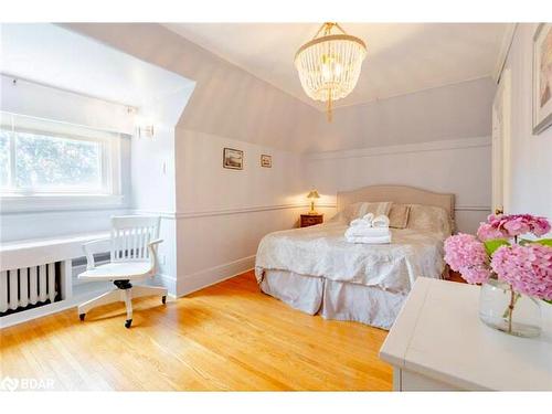 422 Hugel Avenue, Midland, ON - Indoor Photo Showing Bedroom