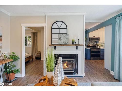 787 Churchill Lane, Georgina, ON - Indoor Photo Showing Living Room With Fireplace