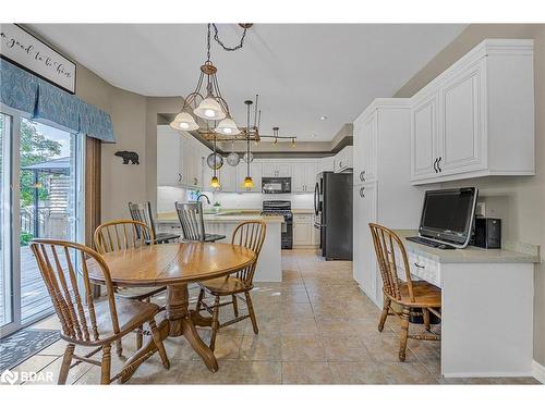 34 Batteaux Street, Barrie, ON - Indoor Photo Showing Dining Room