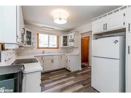 176 Farlain Lake Road E, Tiny, ON - Indoor Photo Showing Kitchen