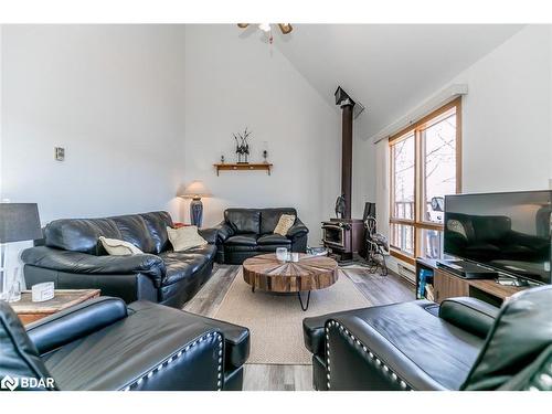 176 Farlain Lake Road E, Tiny, ON - Indoor Photo Showing Living Room