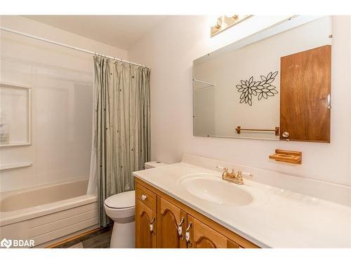 176 Farlain Lake Road E, Tiny, ON - Indoor Photo Showing Bathroom