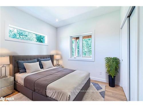 33 Coshs Road, Bobcaygeon, ON - Indoor Photo Showing Bedroom