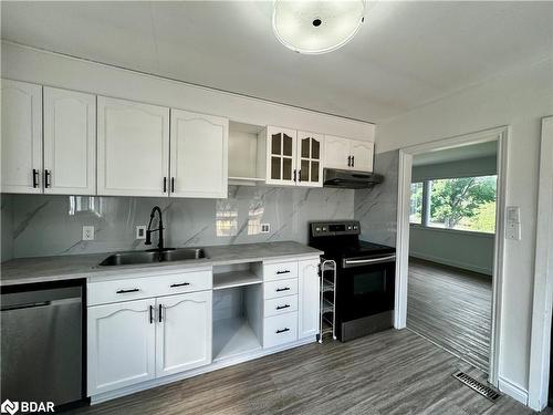 575 Sundial Drive, Orillia, ON - Indoor Photo Showing Kitchen With Double Sink