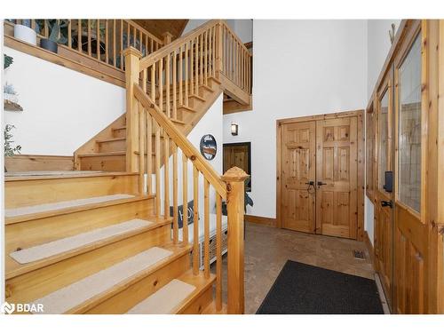 17 Bridle Path, Oro-Medonte, ON - Indoor Photo Showing Other Room