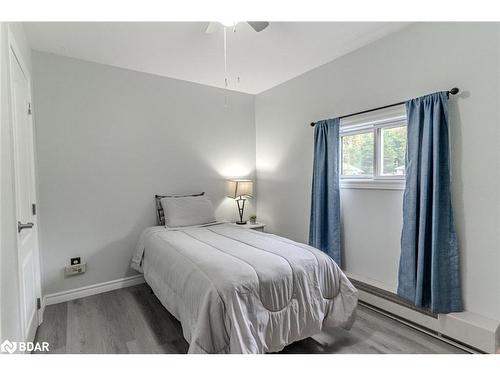 734 James Street, Innisfil, ON - Indoor Photo Showing Bedroom