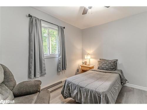 734 James Street, Innisfil, ON - Indoor Photo Showing Bedroom