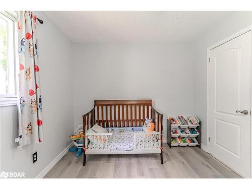 734 James Street, Innisfil, ON - Indoor Photo Showing Bedroom