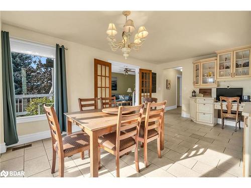 9 Tower Court, Bradford, ON - Indoor Photo Showing Dining Room