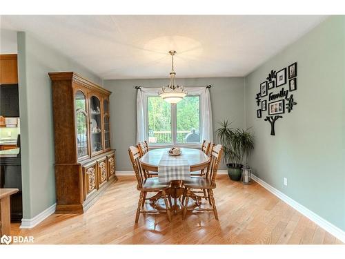 2320 7Th Line, Innisfil, ON - Indoor Photo Showing Dining Room