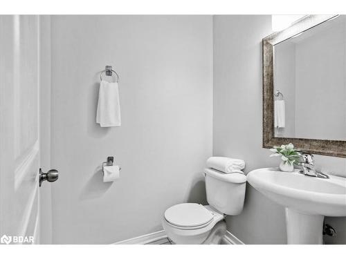 2173 Crestmont Drive, Oakville, ON - Indoor Photo Showing Bathroom