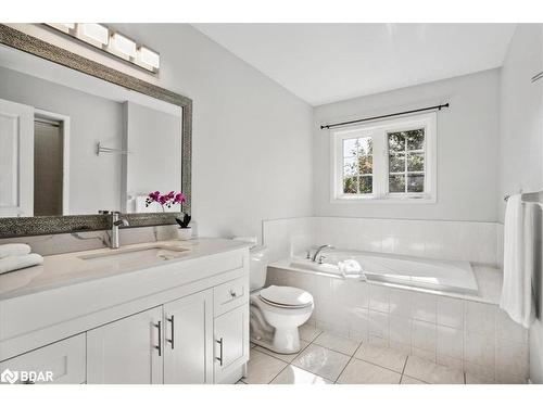 2173 Crestmont Drive, Oakville, ON - Indoor Photo Showing Bathroom