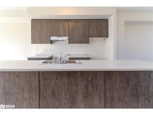 15 Lana Circle, Wasaga Beach, ON - Indoor Photo Showing Kitchen With Double Sink