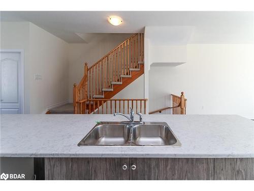 15 Lana Circle, Wasaga Beach, ON - Indoor Photo Showing Kitchen With Double Sink