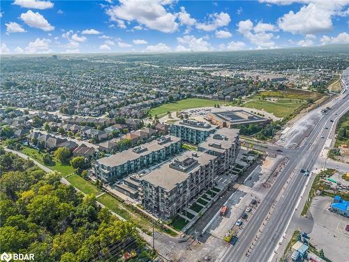 312-5220 Dundas Street, Burlington, ON - Outdoor With View