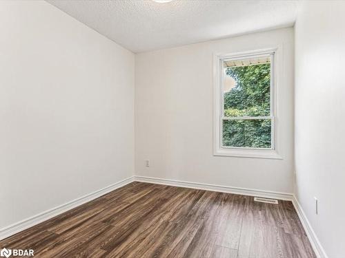 22-242 Lakeport Road, St. Catharines, ON - Indoor Photo Showing Other Room