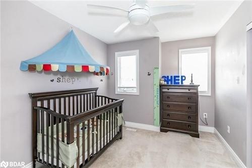 107 Winchester Terrace, Barrie, ON - Indoor Photo Showing Bedroom