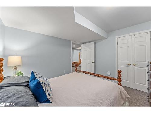 13 Hodgson Drive, Kawartha Lakes, ON - Indoor Photo Showing Bedroom