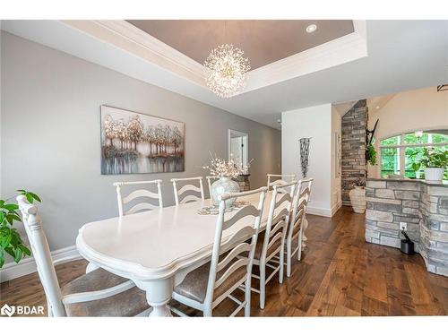 28 Heron Boulevard, Minesing, ON - Indoor Photo Showing Dining Room