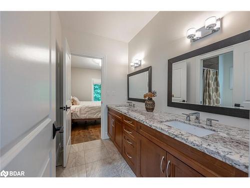 28 Heron Boulevard, Minesing, ON - Indoor Photo Showing Bathroom