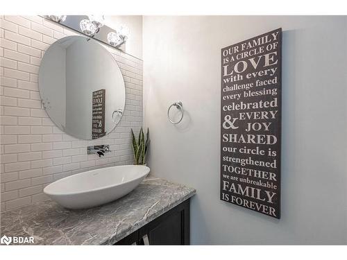 28 Heron Boulevard, Minesing, ON - Indoor Photo Showing Bathroom