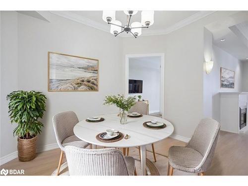 420-3351 Cawthra Road, Mississauga, ON - Indoor Photo Showing Dining Room