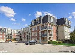 420-3351 Cawthra Road  Mississauga, ON L5A 4N5