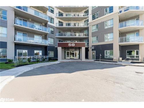 812-58 Lakeside Terrace, Barrie, ON - Outdoor With Balcony With Facade