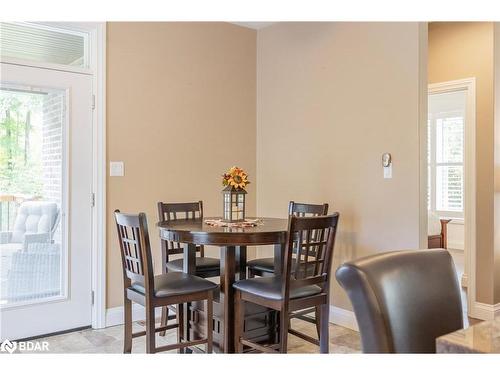 3375 Line 6 North Line, Oro-Medonte, ON - Indoor Photo Showing Dining Room