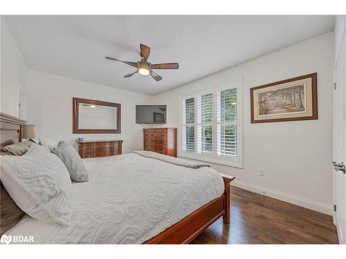 3375 Line 6 North Line, Oro-Medonte, ON - Indoor Photo Showing Bedroom