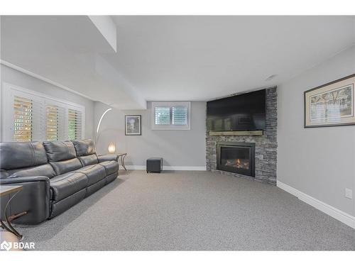 3375 Line 6 North Line, Oro-Medonte, ON - Indoor Photo Showing Living Room With Fireplace