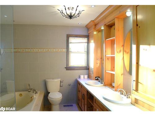 7 Mcmann Drive, Thorold, ON - Indoor Photo Showing Bathroom