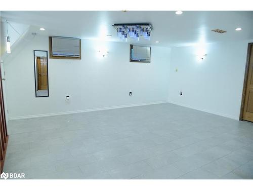 7 Mcmann Drive, Thorold, ON - Indoor Photo Showing Other Room