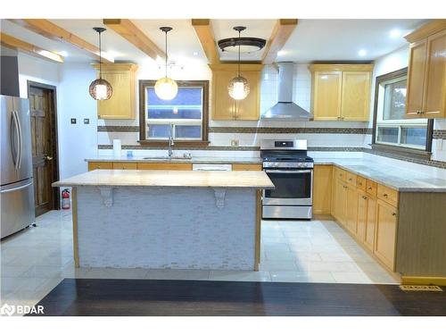 7 Mcmann Drive, Thorold, ON - Indoor Photo Showing Kitchen