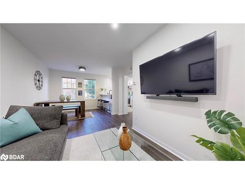 3037 Dewridge Avenue, Oakville, ON - Indoor Photo Showing Living Room