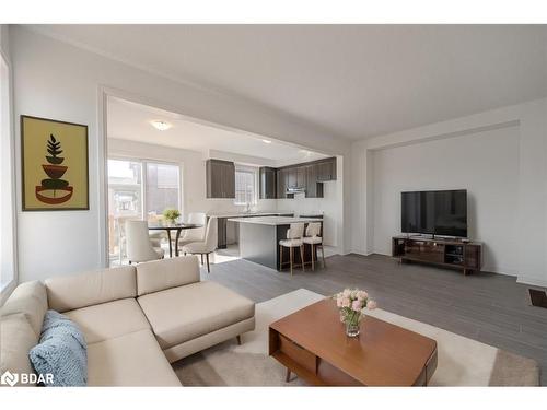 70 West Oak Trail, Barrie, ON - Indoor Photo Showing Living Room