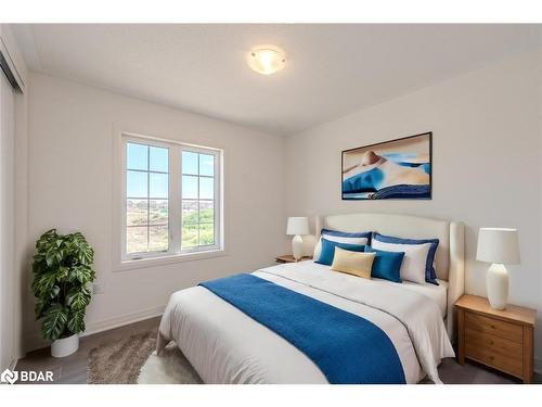 70 West Oak Trail, Barrie, ON - Indoor Photo Showing Bedroom