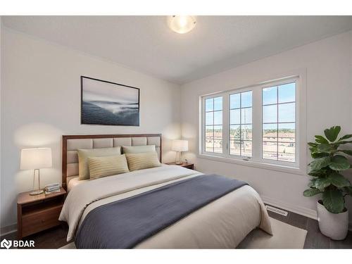 70 West Oak Trail, Barrie, ON - Indoor Photo Showing Bedroom