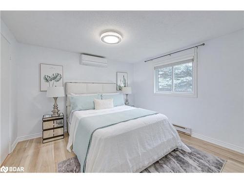 277 Nelson Street, Barrie, ON - Indoor Photo Showing Bedroom